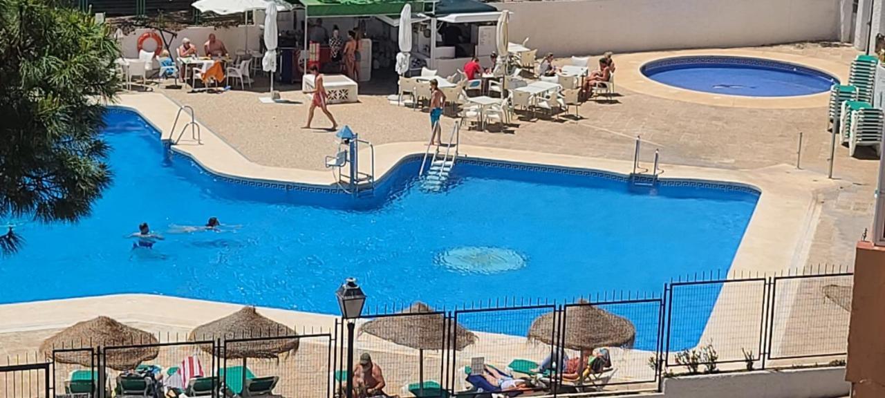Acuario Shared Flat Piso Compartido Est Partage الشقة مشتركة Apartment Беналмадена Екстериор снимка