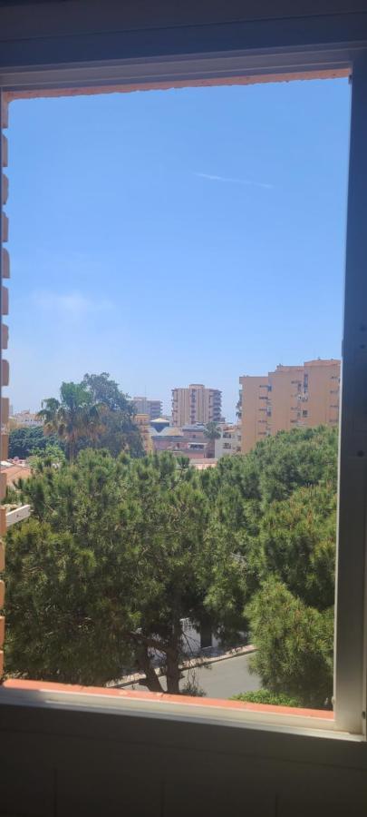 Acuario Shared Flat Piso Compartido Est Partage الشقة مشتركة Apartment Беналмадена Екстериор снимка