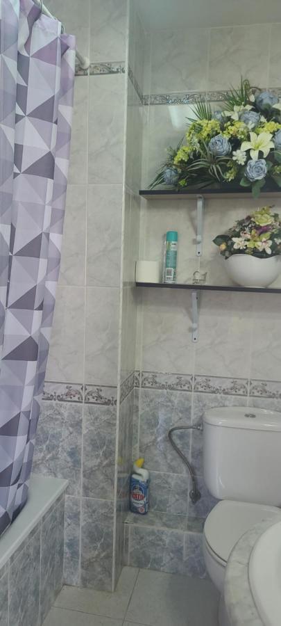 Acuario Shared Flat Piso Compartido Est Partage الشقة مشتركة Apartment Беналмадена Екстериор снимка