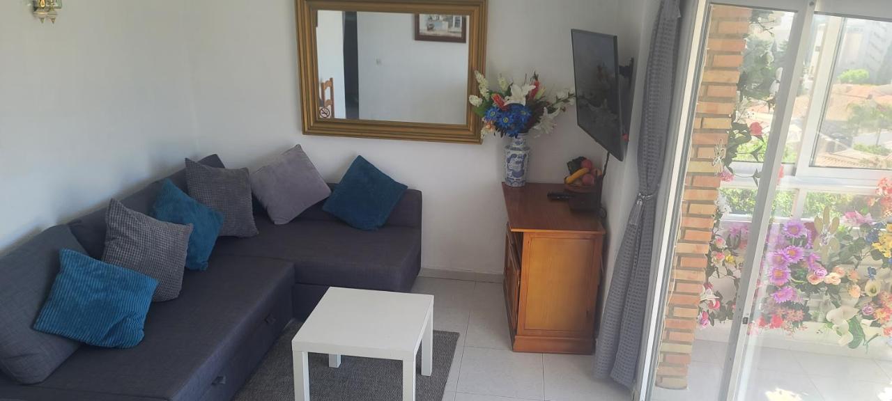 Acuario Shared Flat Piso Compartido Est Partage الشقة مشتركة Apartment Беналмадена Екстериор снимка