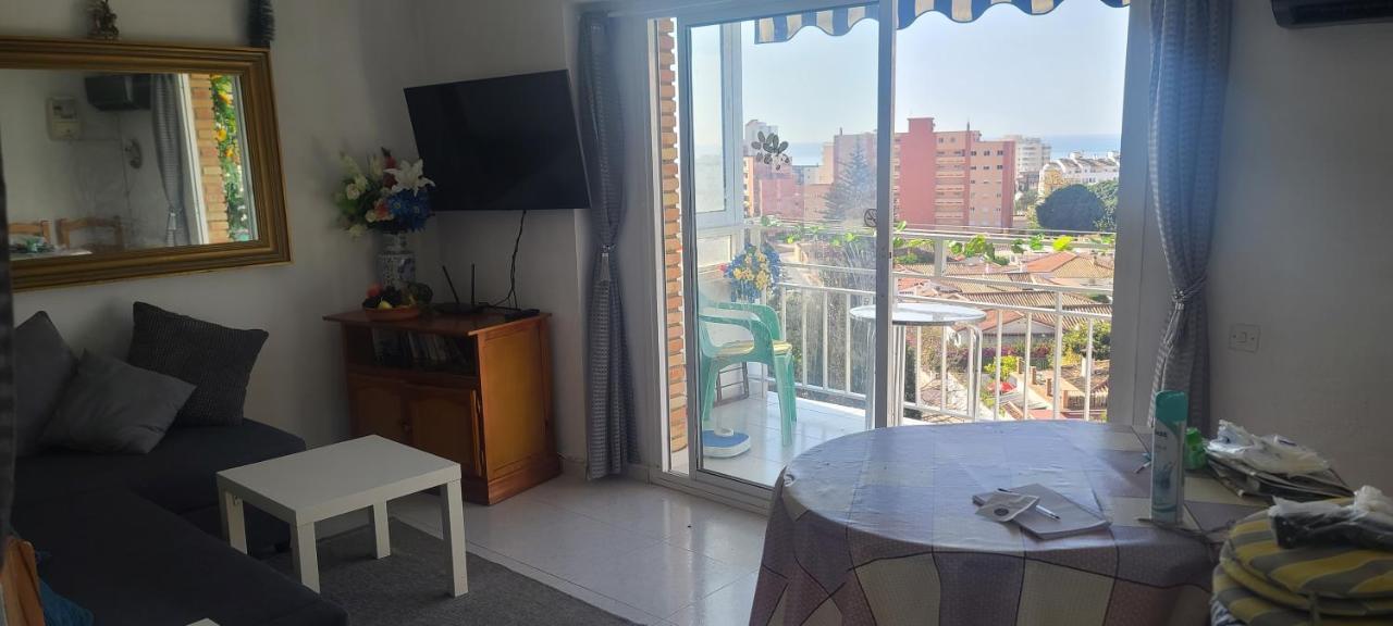 Acuario Shared Flat Piso Compartido Est Partage الشقة مشتركة Apartment Беналмадена Екстериор снимка